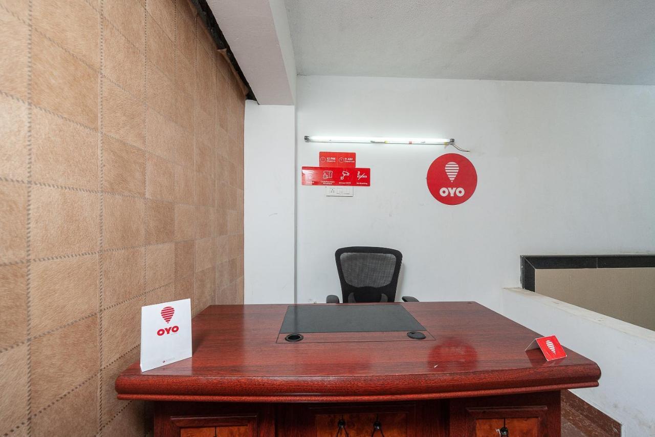 Oyo 29859 Rds Guest House Ambur Bagian luar foto