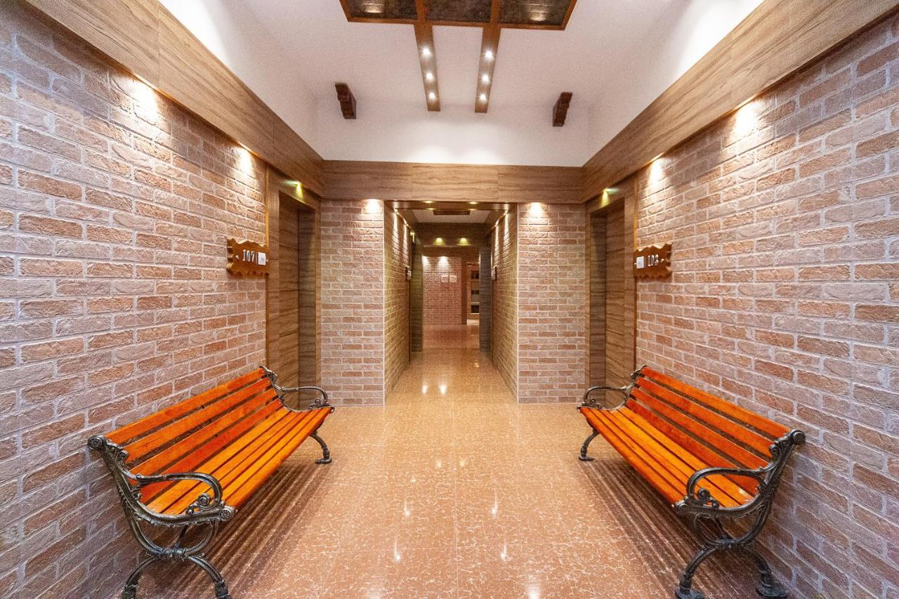 Oyo 29859 Rds Guest House Ambur Bagian luar foto
